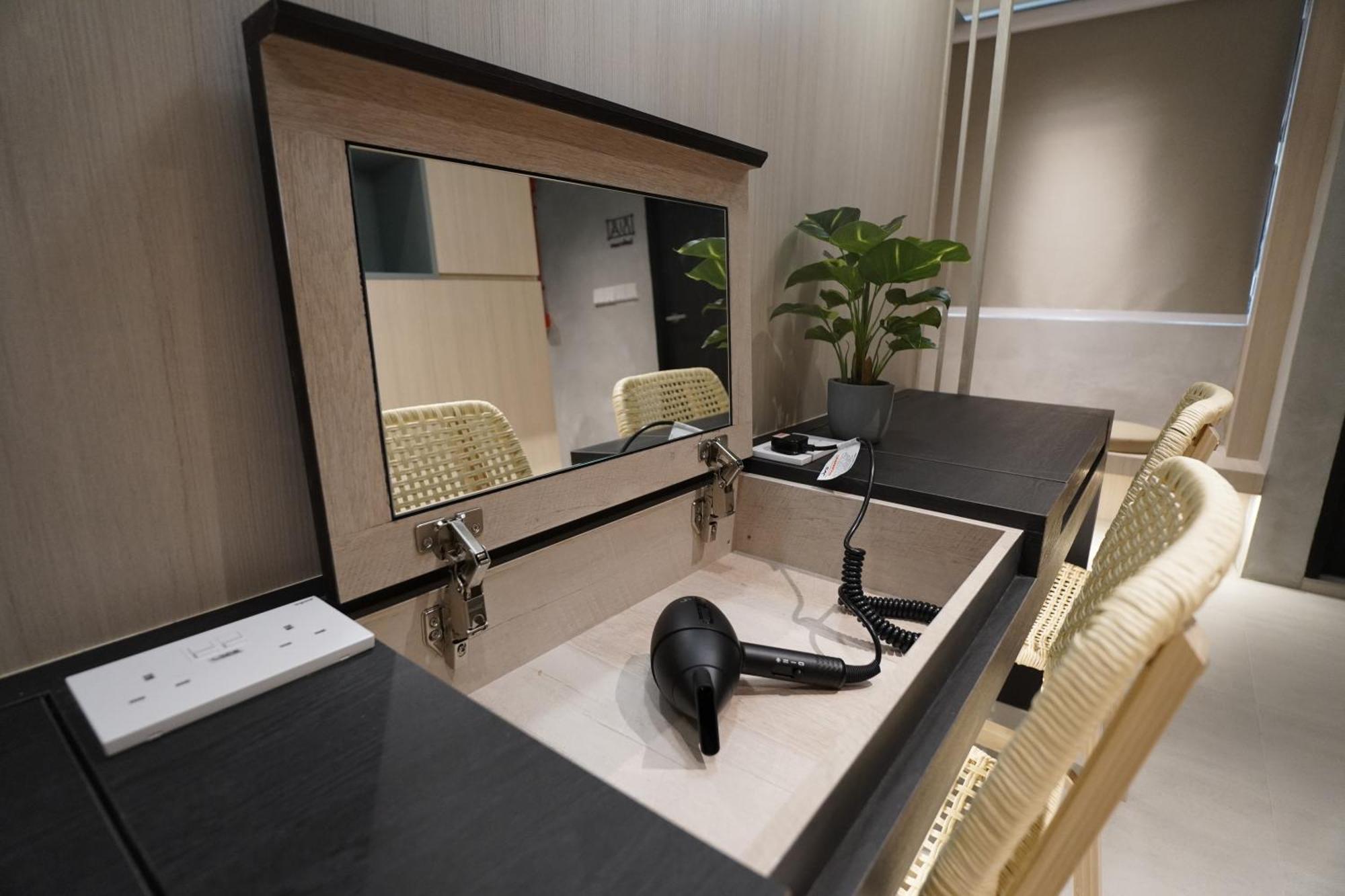 Jyu Capsule Hotel Singapore Exterior photo