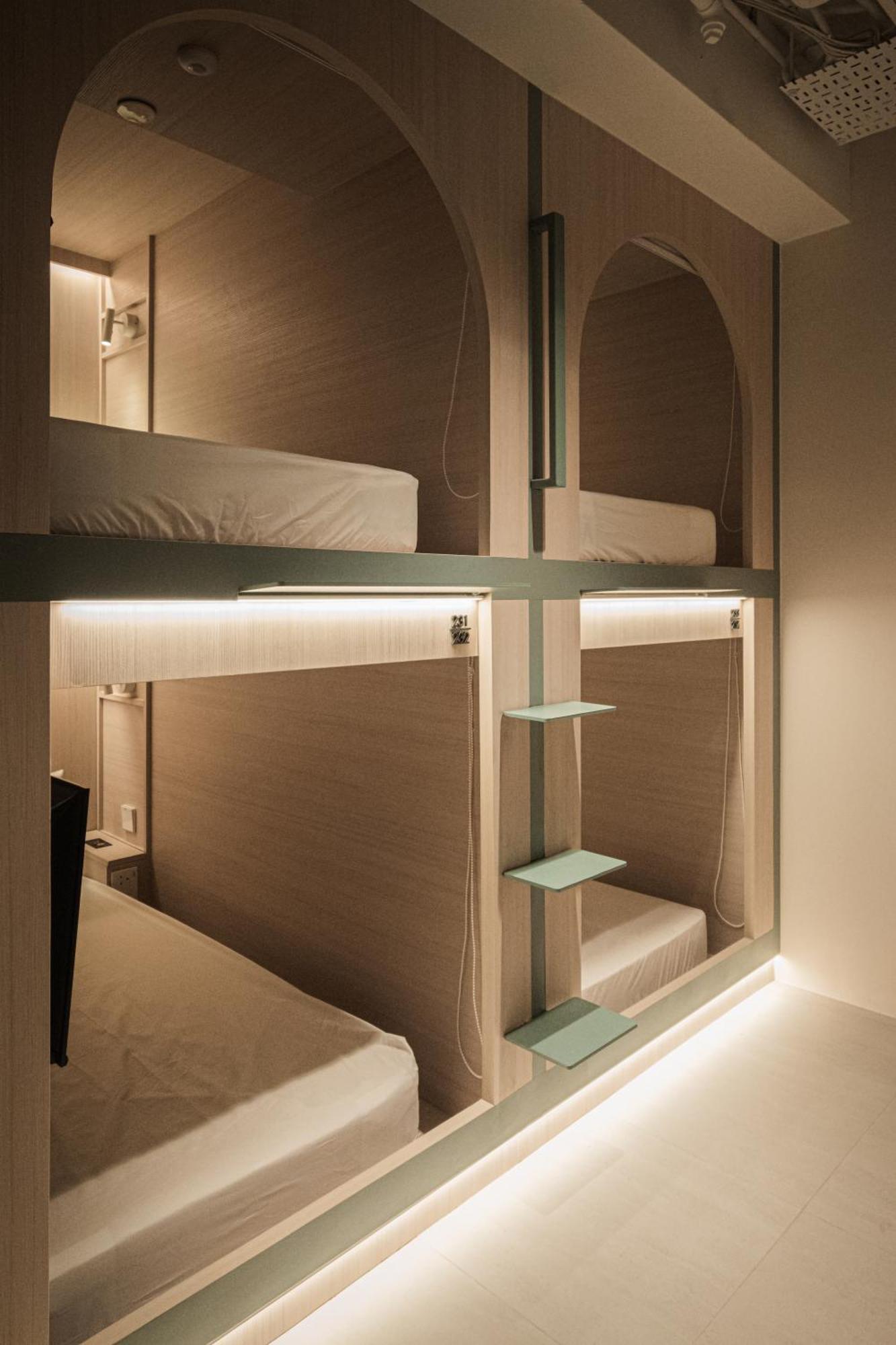 Jyu Capsule Hotel Singapore Exterior photo