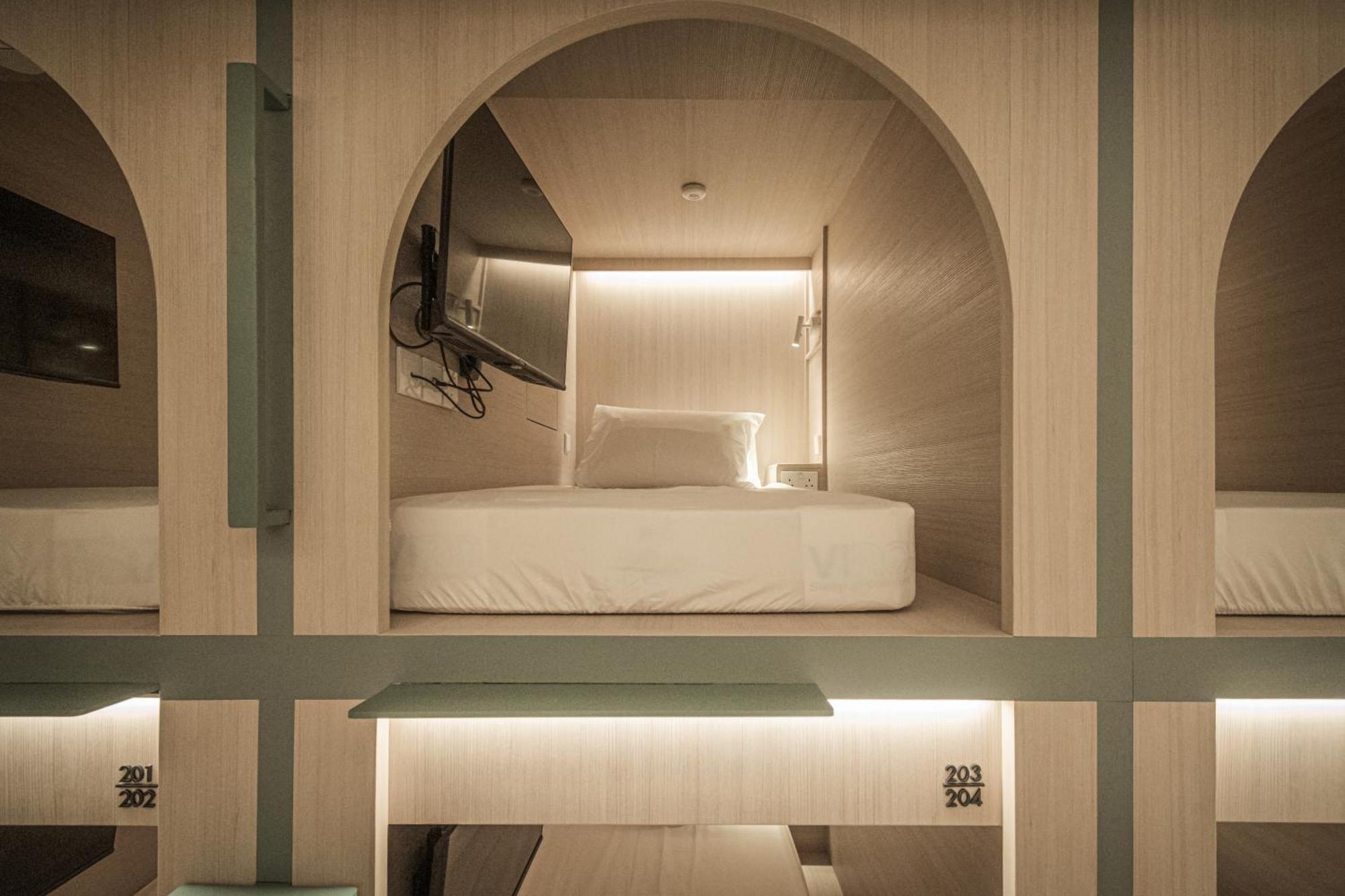 Jyu Capsule Hotel Singapore Exterior photo